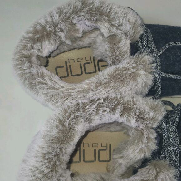 Hey Dude Sz 7 Britt Ankle Bootie Blue Fleece Slip On Comfort Shoe Slipper Boot - Picture 7 of 9